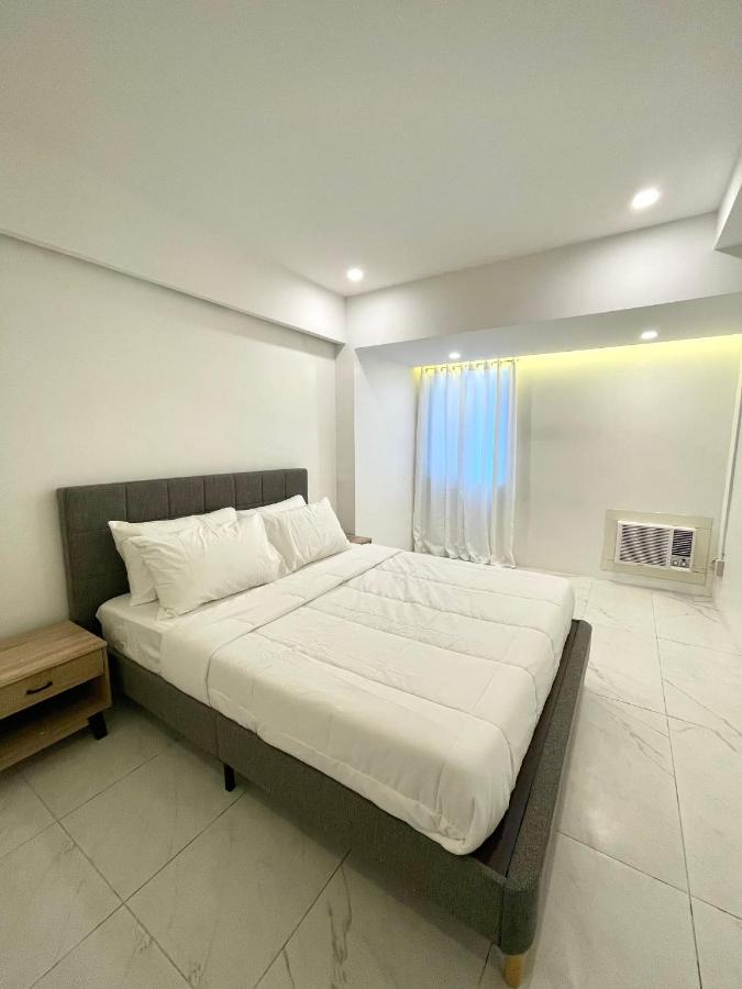 Burgundy Guest Suite Manilla Buitenkant foto